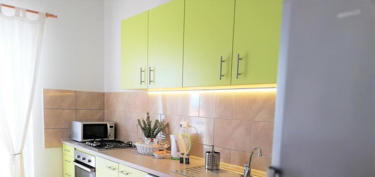 Apartment Anzotika Nin Kültér fotó