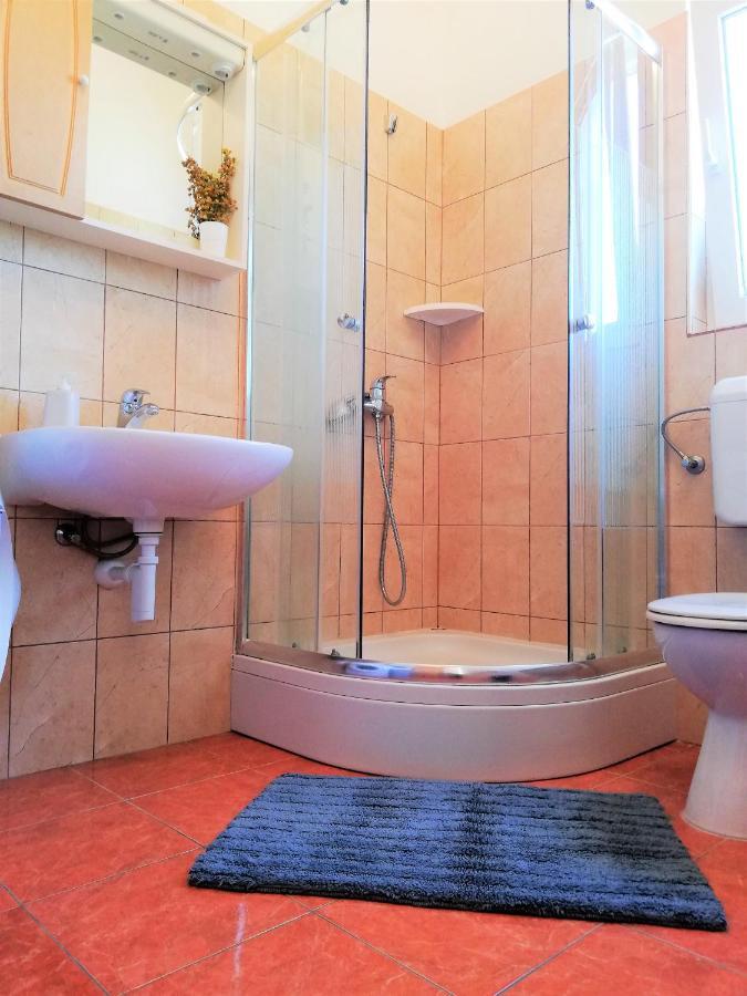 Apartment Anzotika Nin Kültér fotó