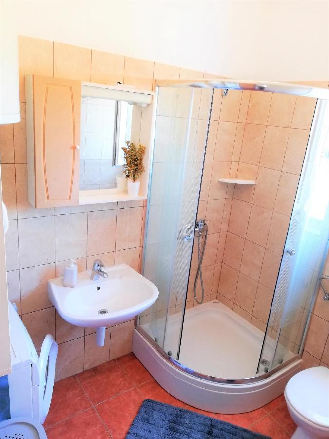 Apartment Anzotika Nin Kültér fotó